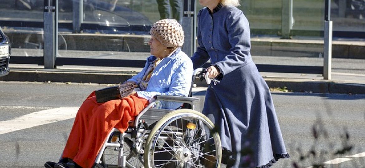 <strong>PRAWNIK ODPOWIADA.</strong> Zasiłek pielęgnacyjny. Komu przysługuje? <strong>[MOBILNE STUDIO]</strong>