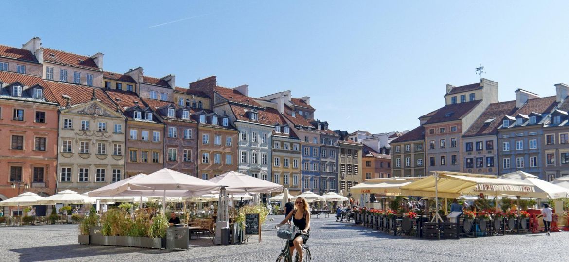 <strong>NASZE BEZPIECZEŃSTWO.</strong> Jakie przepisy obowiązują rowerzyst&oacute;w? Kompendium wiedzy prawnej