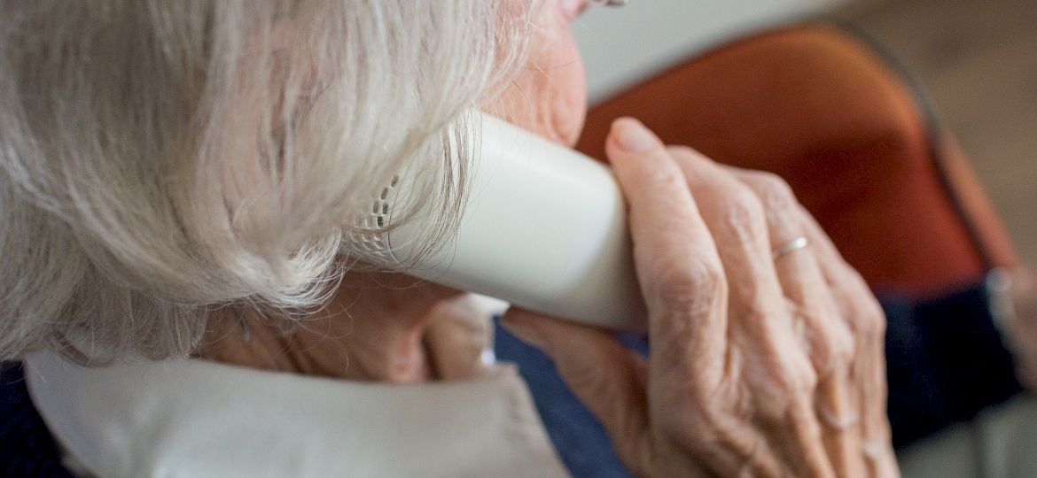 <strong>OSTRZEGAMY. </strong>Mafia okradająca metodą &bdquo;na wnuczka&rdquo; zn&oacute;w w natarciu. Jak się nie dać oszukać?