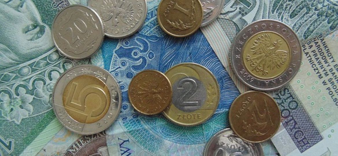 <strong>PRAWNIK ODPOWIADA.</strong> Pieniądze przekazywane z OFE do ZUS. Jak to działa? <strong>[MOBILNE STUDIO]</strong>