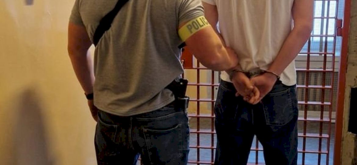 <strong>UWAGA, FAŁSZYWKI!</strong> Wpadli oszuści, kt&oacute;rzy płacili &bdquo;lewymi&rdquo; banknotami euro