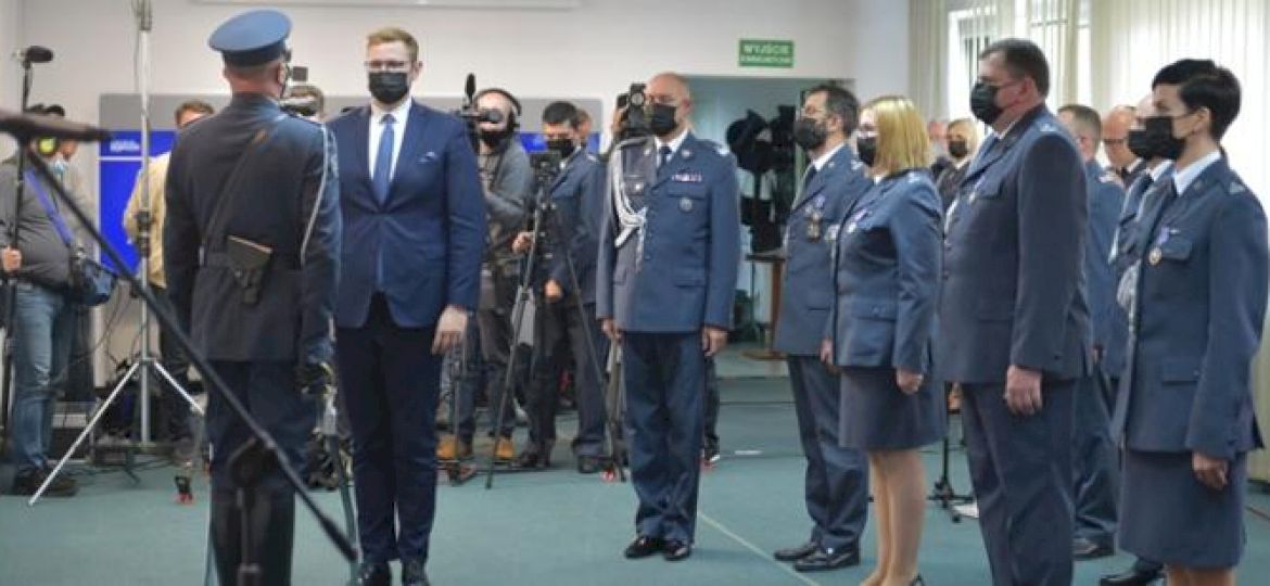 Ministerstwo Sprawiedliwości i Służba Więzienna mocno zaangażowane w walkę z epidemią COVID-19