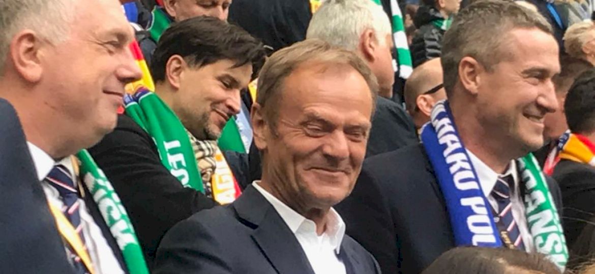 <strong>Przegląd medi&oacute;w.</strong> Jak umniejszyć winę Tuska?