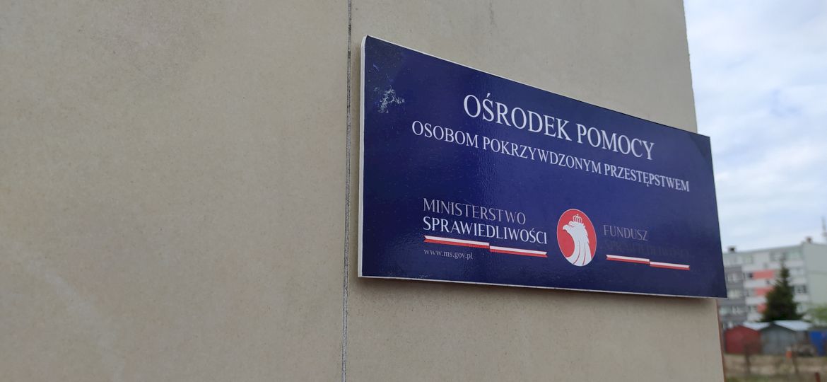 <strong>POMOC OFIAROM.</strong> Na jakie wsparcie można liczyć w Okręgowym Punkcie Pomocy Pokrzywdzonym Przestępstwem w Ostrołęce <strong>[MOBILNE STUDIO]</strong>