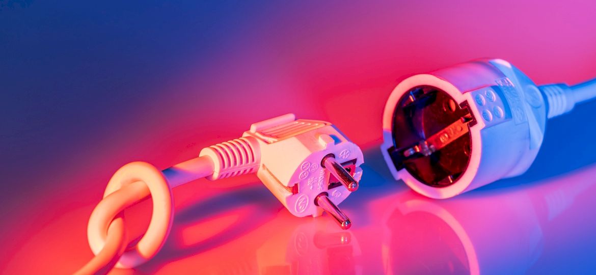 <strong>PRAWNIK ODPOWIADA.</strong> Czy gospodarstwa domowe muszą składać wnioski ws. zamrożenia cen prądu?