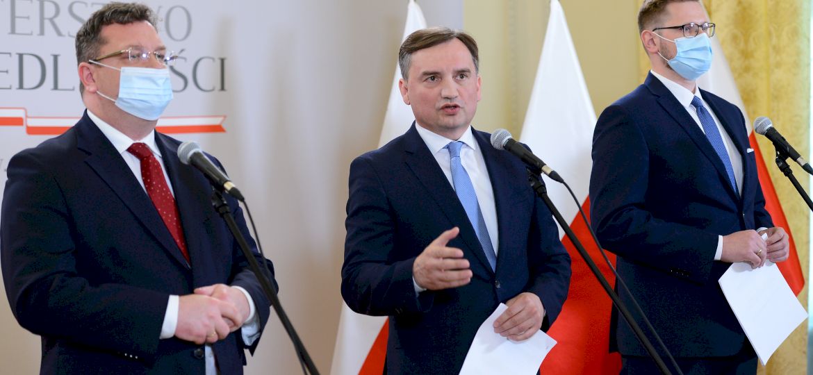 30 lat więzienia, a nawet dożywocie. Będzie nowy projekt zaostrzenia kar dla pedofil&oacute;w