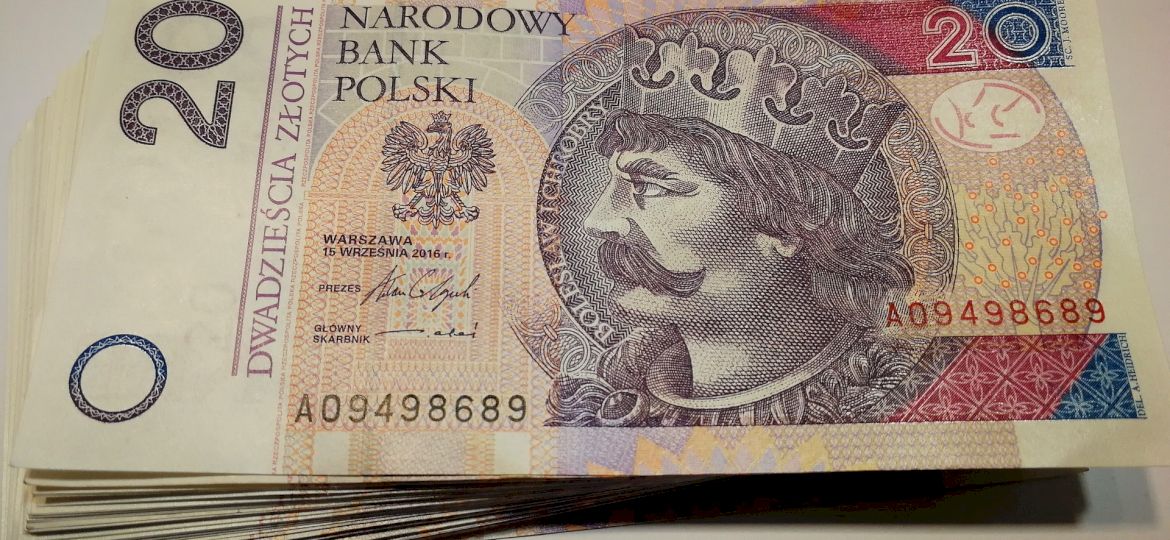 <strong>PRAWNIK ODPOWIADA.</strong> Komu należy się świadczenie 500 plus dla senior&oacute;w?