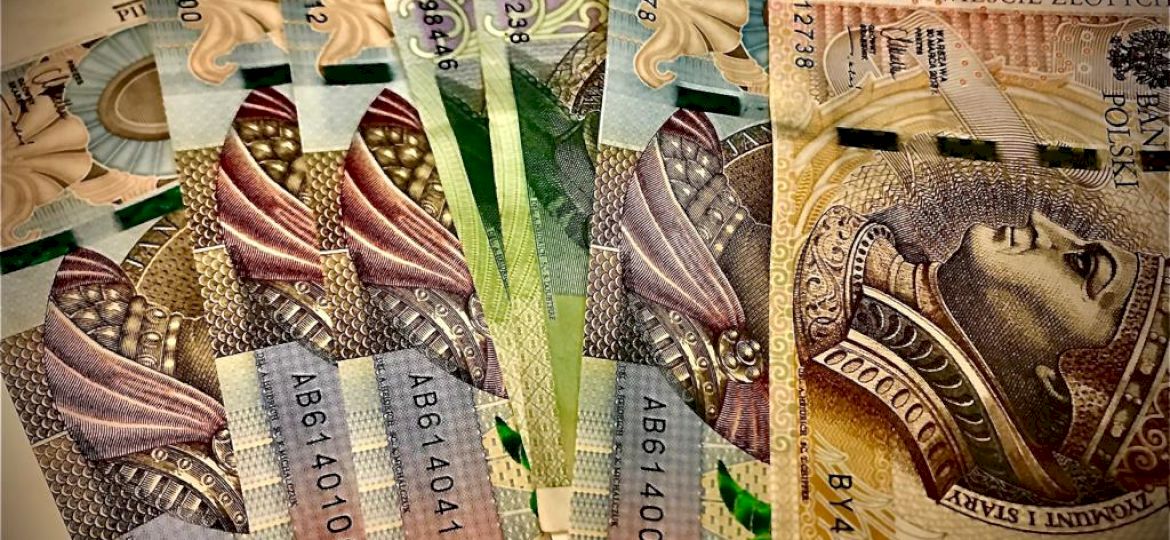 <strong>PRAWNIK ODPOWIADA.</strong> Dziedziczenie emerytury. Czy można pobierać dwa świadczenia jednocześnie?