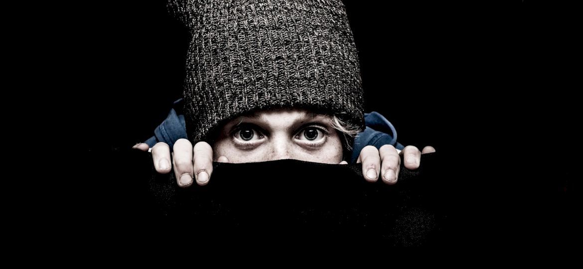 <strong>PRAWNIK ODPOWIADA.</strong> Oszust grasuje w okolicy. Co robić, gdy organy ścigania zawodzą?