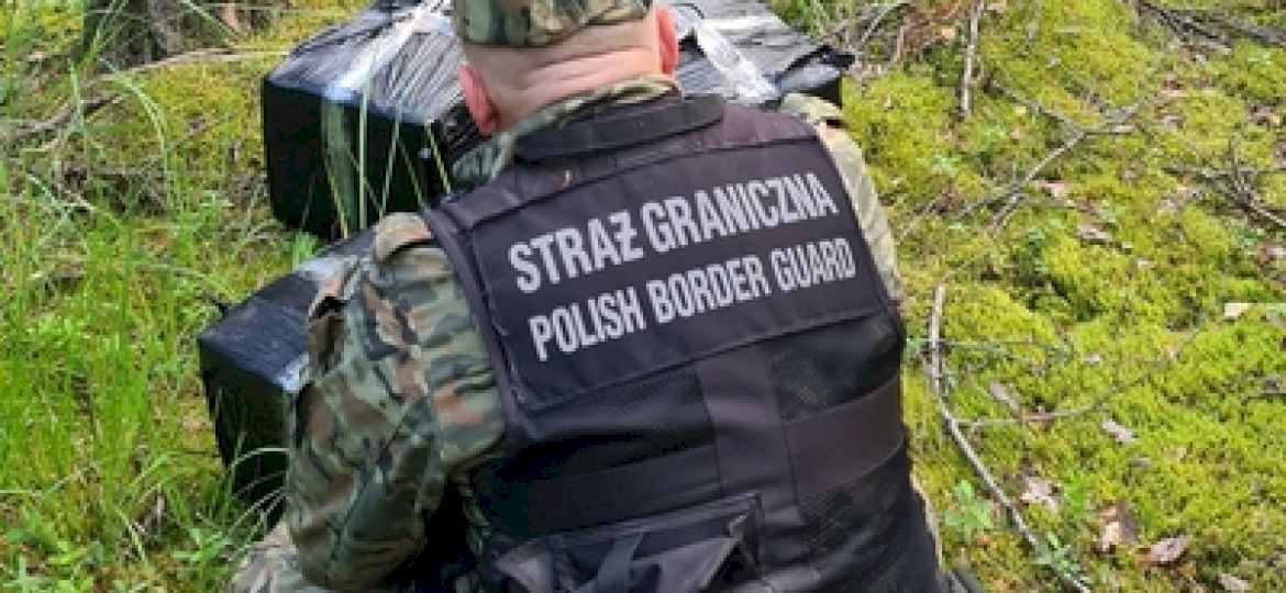 <strong>BEZPIECZEŃSTWO NA GRANICACH.</strong> Przemytnicy szmuglują papierosy przy użyciu dron&oacute;w
