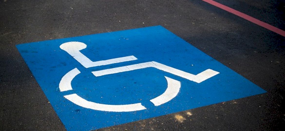 <strong>PRAWNIK ODPOWIADA.</strong> Wypadek w okresie studi&oacute;w. Czy przysługuje renta socjalna? <strong>[MOBILNE STUDIO]</strong>