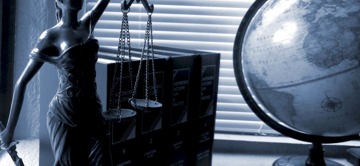 Jaki jest stan wiedzy prawnej Polak&oacute;w? Weź udział w badaniu Instytutu Audytu Obiektywizmu Medialnego