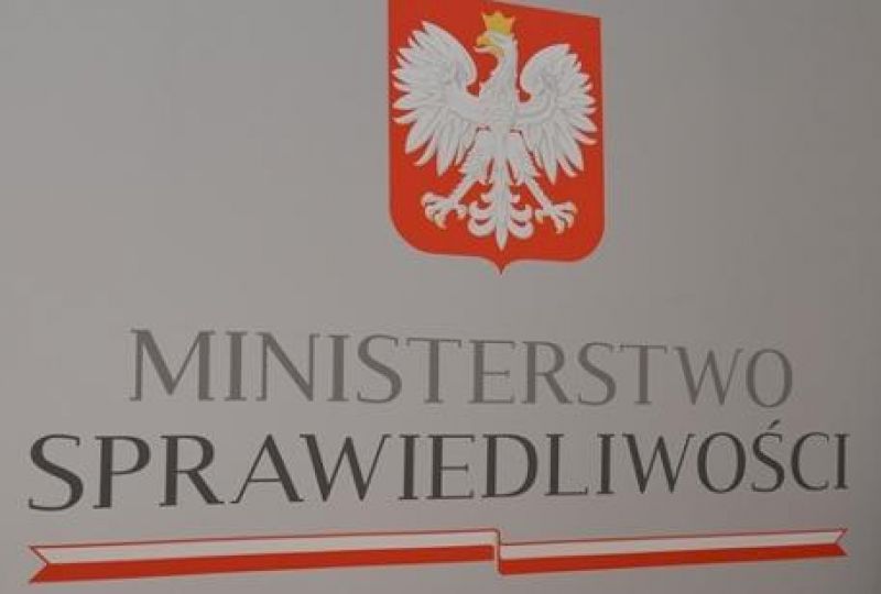 Polska w obronie dzieci. Minister sprawiedliwości zawetował unijny dokument promujący m.in. adopcję przez pary jednopłciowe