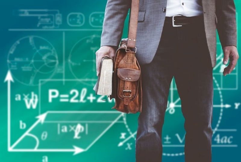 <strong>PRAWNIK ODPOWIADA.</strong> Odprawa emerytalna dla nauczyciela. Jakie są zasady?