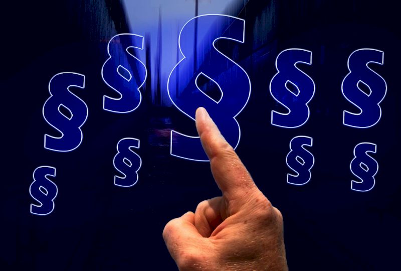 <strong>PRAWNIK ODPOWIADA.</strong> Umieszczenie bliskiej osoby w Domu Pomocy Społecznej. Jakie są zasady? <strong>[MOBILNE STUDIO]</strong>