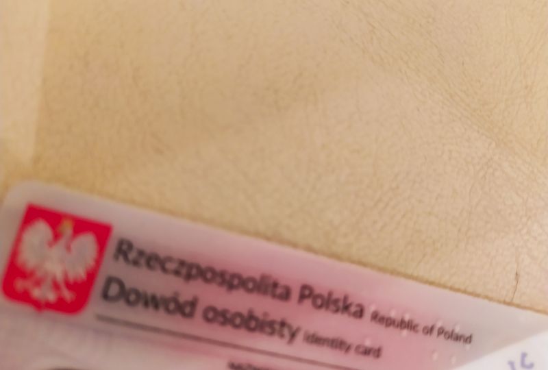 <strong>PRAWNK WYJAŚNIA.</strong> Dowody osobiste &ndash; kiedy trzeba wymienić je na nowe?