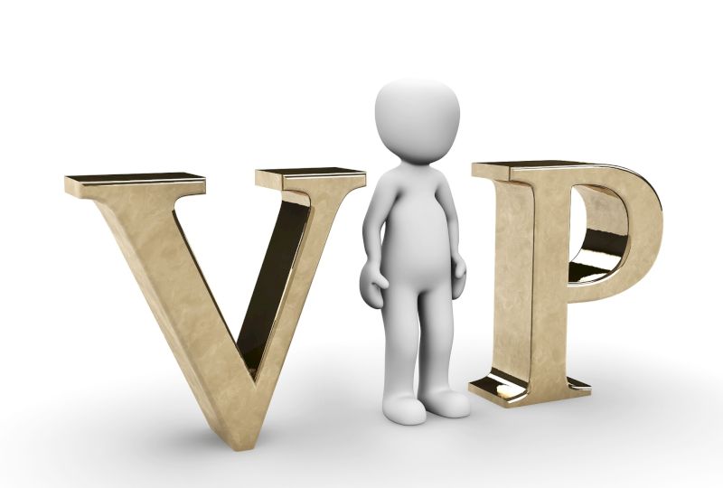 <strong>OSTRZEGAMY!</strong> Uwaga na reklamy z wizerunkiem znanych os&oacute;b! To może być oszustwo