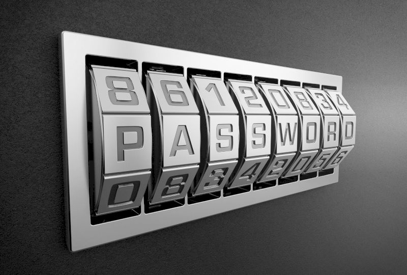 Uwaga! Oszuści polują na nas w internetowych serwisach ogłoszeniowych. Opisujemy najczęstsze triki