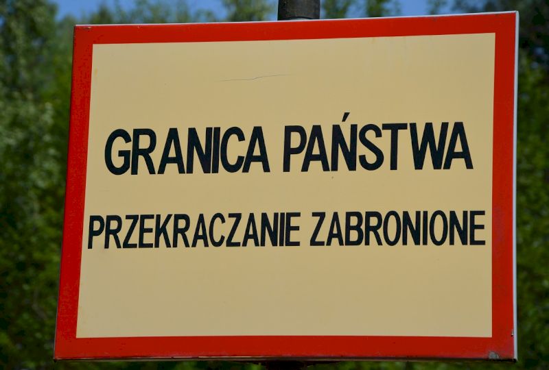 <strong>NASZ RAPORT.</strong> Hybrydowy atak na Polskę. Jaki jest stan prawny dotyczący nielegalnego przekraczania granicy?