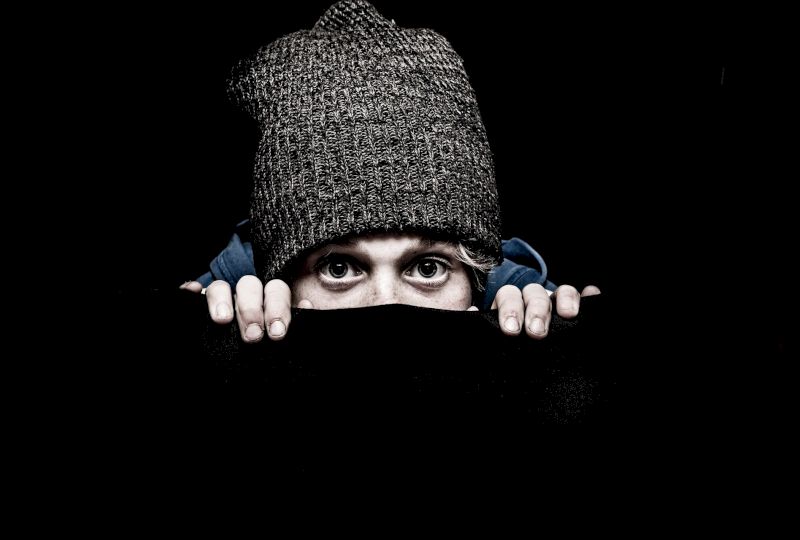 <strong>PRAWNIK ODPOWIADA.</strong> Oszust grasuje w okolicy. Co robić, gdy organy ścigania zawodzą?