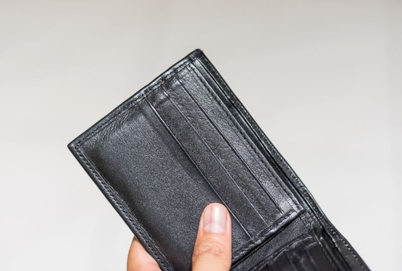 <strong>PRAWNIK ODPOWIADA.</strong> Bank nie odblokowuje kwoty wolnej od zajęcia. Co zrobić? <strong>[MOBILNE STUDIO]</strong>