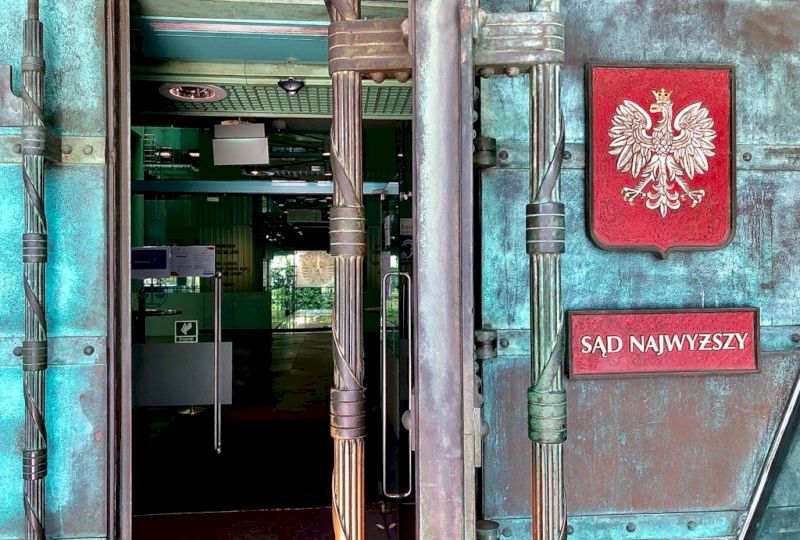 <strong>PRAWNIK ODPOWIADA.</strong> Czy orzeczenia Sądu Najwyższego są wiążące dla sąd&oacute;w powszechnych?